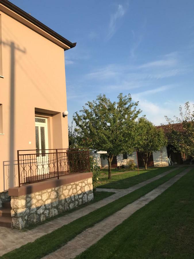 Apartmani Matosevic Ivankovo Экстерьер фото